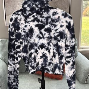 Crop top hoodie by Kyodan lounge size XS